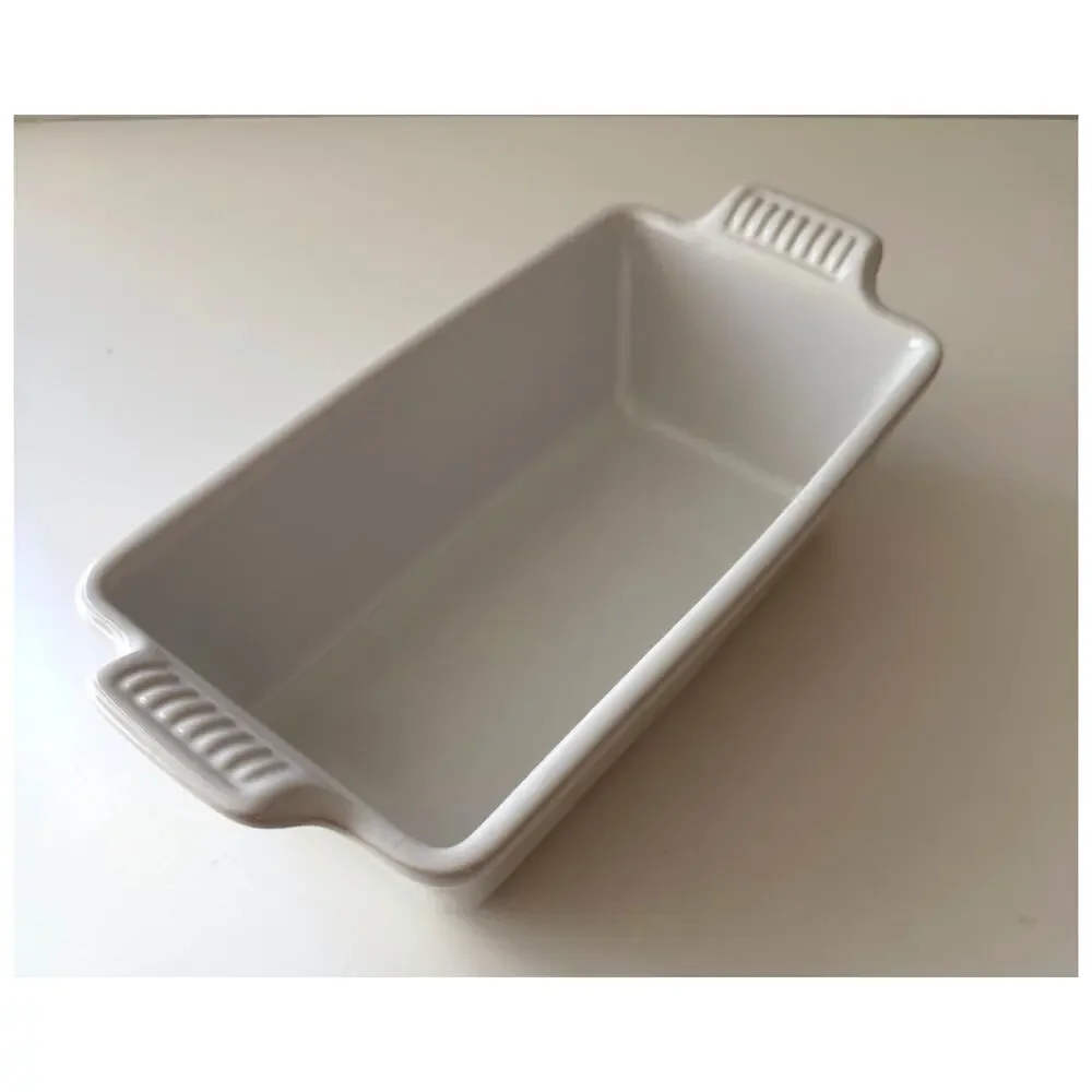 Le Creuset Stoneware Heritage Loaf Pan, 9 x 5 x 3 1.5 qt., White NWOB